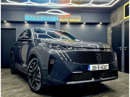 2025 Peugeot 3008 1.2 MHEV PureTech 136bhp eDCS6 Allure €35,950 thumbnail
