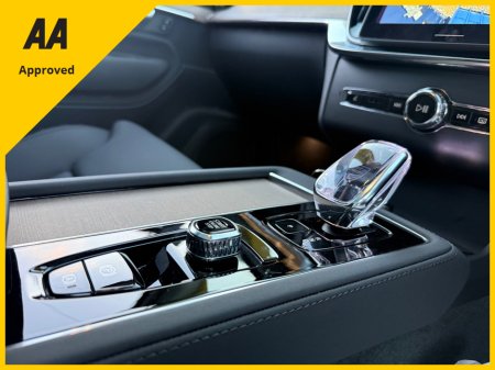 2025 Volvo XC90 - thumbnail 32