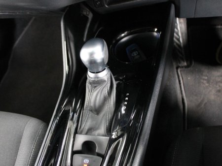 2019 Toyota C-HR - thumbnail 17