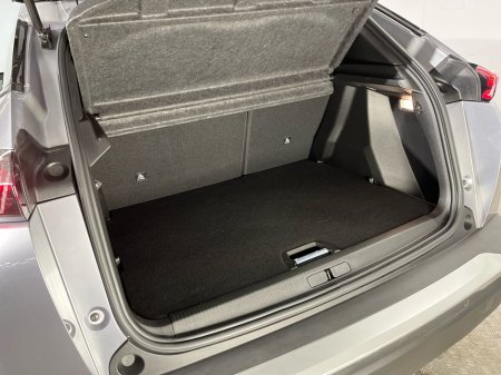 2023 Peugeot 2008 - thumbnail 12