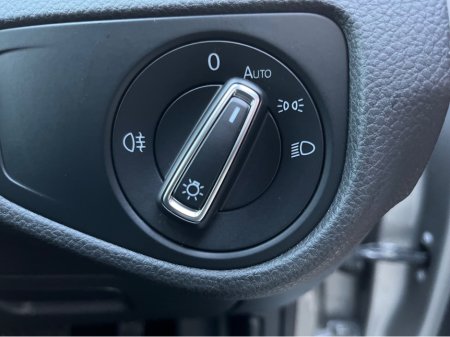 2020 Volkswagen E-Golf 136BHP 5DR AUTO E-GOLF , €16,450 thumbnail