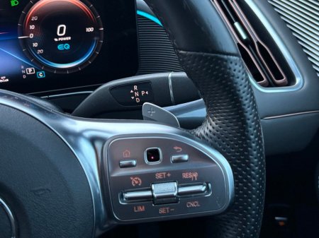 2022 Mercedes-Benz EQC PREMIUM AMG LINE 400 4MATIC SUNROOF €37,995 thumbnail