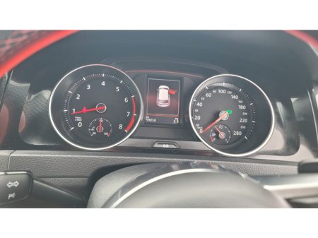 2016 Volkswagen Golf - thumbnail 18