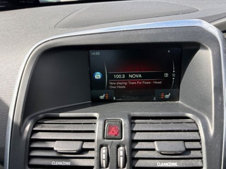 2016 Volvo XC60 - thumbnail 11