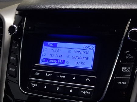 2016 Hyundai i30 1.6 DELUXE 5DR €9,888 thumbnail