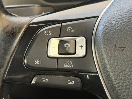 2017 Volkswagen Tiguan - thumbnail 21