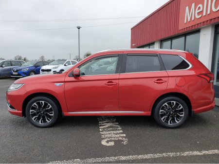2017 Mitsubishi Outlander - thumbnail 3