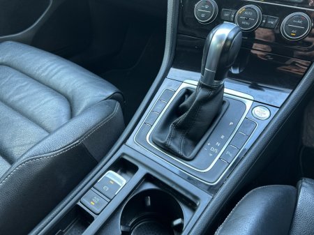 2016 Volkswagen Golf HIGHLINE 1.4 TSI D7F 150HP 5DR A €16,950 thumbnail