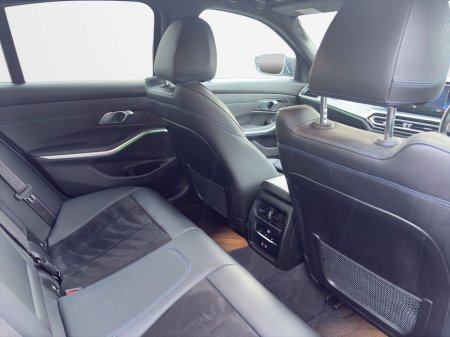 2024 BMW 3 Series - thumbnail 12