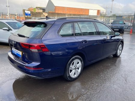 2022 Volkswagen Golf 2.0 TDI Life Estate 5dr Diesel Manual Euro 6 (s/s) (115 ps) thumbnail