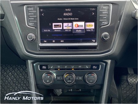 2017 Volkswagen Tiguan - thumbnail 22