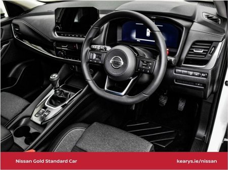 2022 Nissan Qashqai 1.3 PET MILD HYBRID SV PREMIUM - 1 OWNER WITH A FULL SERVICE HISTORY €26,990 thumbnail