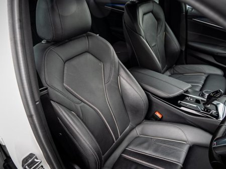 2022 BMW 5 Series - thumbnail 7