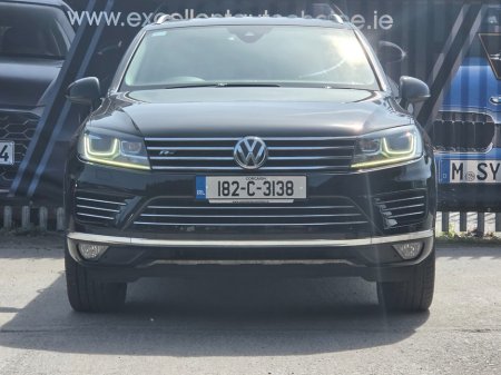2018 Volkswagen Touareg - photo 2