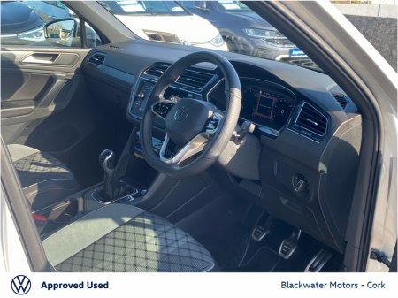2022 Volkswagen Tiguan - thumbnail 4