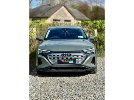 2024 Audi Q8 - thumbnail 8