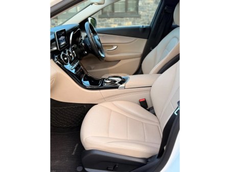 2015 Mercedes-Benz C Class Mercedes-Benz C-Class 2015 Auto 1.6 Petrol €16,950 thumbnail