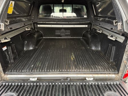 2019 Nissan Navara TEKNA 2.3 DCI 190 **FULLY KITTED**NO VAT**FSH**MINT**ONE UK OWNER** €22,450 thumbnail