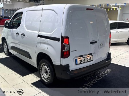 2024 Opel Combo KOMF L1 H1 100PS €19,995 thumbnail