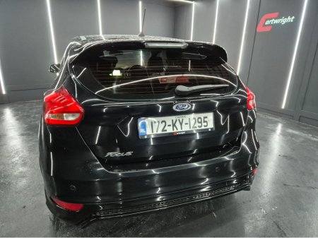 2017 Ford Focus 1.5 TDCI ST-LINE 120PS 5 5DR €12,950 thumbnail