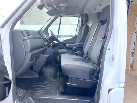 2023 Renault Master LM35 BUSINESS+ 2.3 BLUE DCI 135PS LWB €19,000 thumbnail