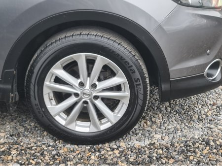 2015 Nissan Qashqai - thumbnail 12