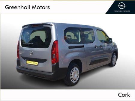 2021 Opel Combo LIFE L2H1 1.5 €26,500