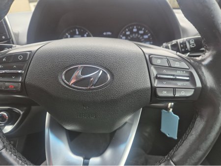 2017 Hyundai i30 SE NAV BLUE DRIVE 110 5DR 110PS €11,750 thumbnail