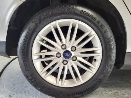 2018 Ford Focus - thumbnail 11