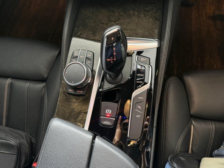 2019 BMW 5 Series - thumbnail 17