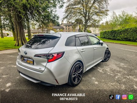 2020 Toyota Corolla - thumbnail 2