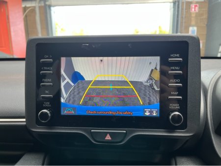 2020 Toyota Yaris - thumbnail 16