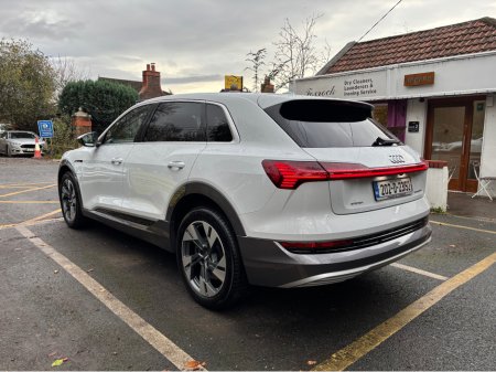 2020 Audi e-tron AUDI E TRON '50' - QUATTRO 'SPORT' FASH - 2 KEYS €23,900 thumbnail