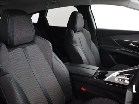 2021 Peugeot 3008 - thumbnail 10
