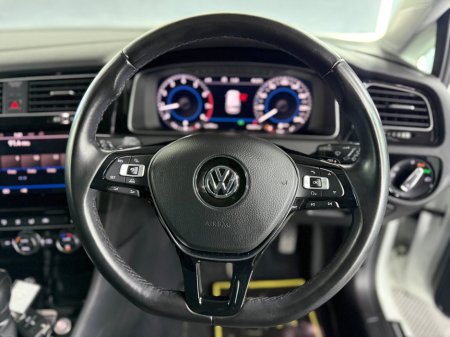 2018 Volkswagen Golf 1.4 TSI 3DR 150HP Highline €19,499 thumbnail