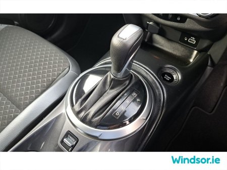 2023 Nissan Juke HYBRID 1.6 SV PREMIUM €27,995 thumbnail