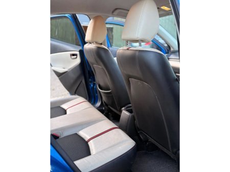 2015 Mazda Mazda2 LDA-DJ5FS 5DR AUTO €8,995 thumbnail