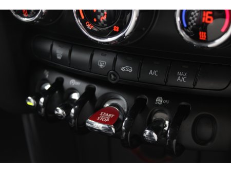 2018 MINI Cooper - thumbnail 17