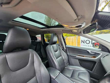 2016 Volvo XC60 - thumbnail 19