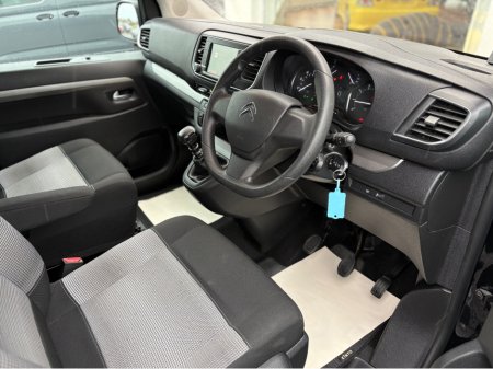 2020 Citroen SpaceTourer FEEL BLUEHDI €33,999 thumbnail