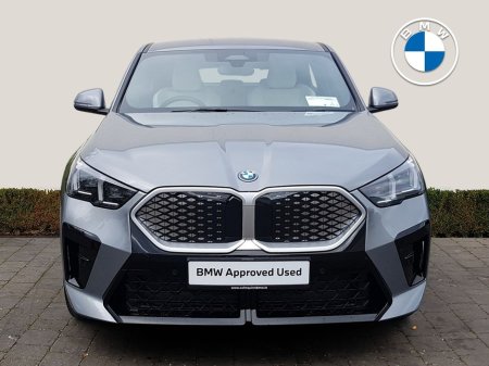 2025 BMW iX2 - thumbnail 14