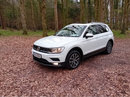2019 Volkswagen Tiguan - thumbnail 1