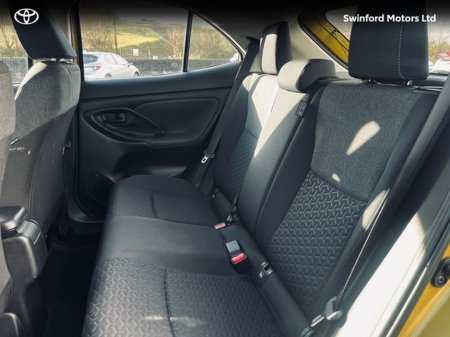 2022 Toyota Yaris Cross CR CROSS LUNA 4DR AUTO €24,500 thumbnail