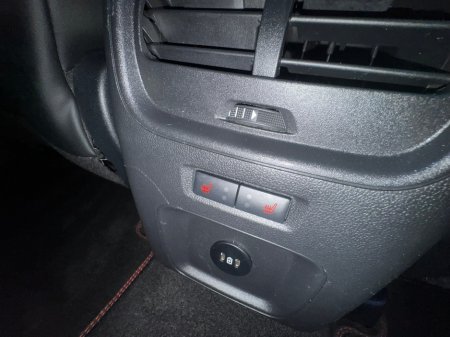 2025 Ford Kuga ST-Line X thumbnail