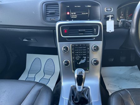 2016 Volvo V60 D2 (120hp) SE €9,450 thumbnail