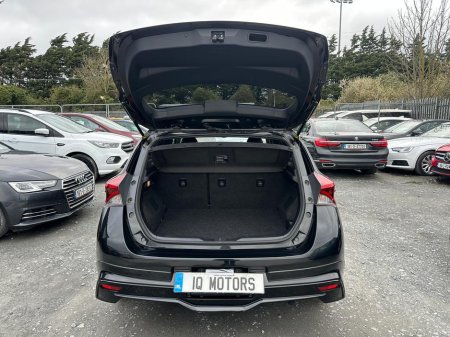 2017 Toyota Auris - thumbnail 9