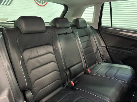 2020 Volkswagen Tiguan HIGHLINE 2.0 TDI MANUAL LOW KMS 150HP VW/AUDI SPECIALISTS WWW.DENISDARCYCARS.IE thumbnail