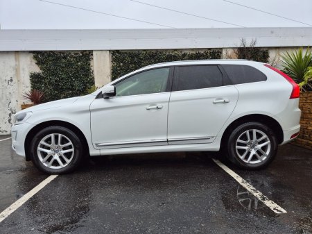 2017 Volvo XC60 - thumbnail 12