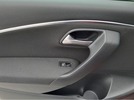 2016 Volkswagen Polo - thumbnail 20