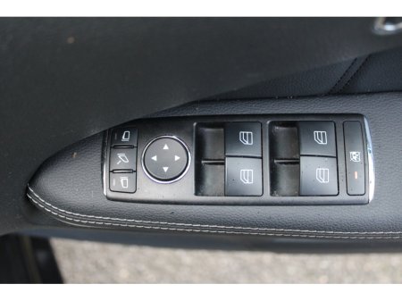 2010 Mercedes-Benz E Class E SERIES CDI BLUE EFFICIENCY SPORT 4DR AUTO €7,995 thumbnail